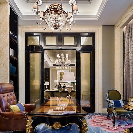 Wanda Realm Qingdao Movie Metropolis Hotel Bagian luar foto