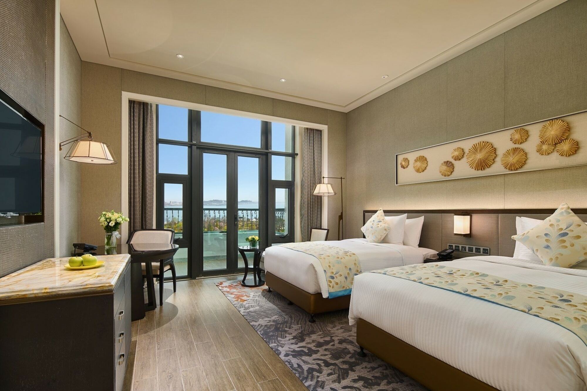 Wanda Realm Qingdao Movie Metropolis Hotel Bagian luar foto