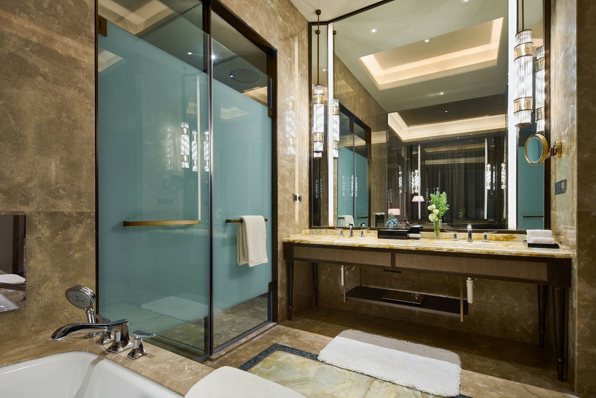 Wanda Realm Qingdao Movie Metropolis Hotel Bagian luar foto