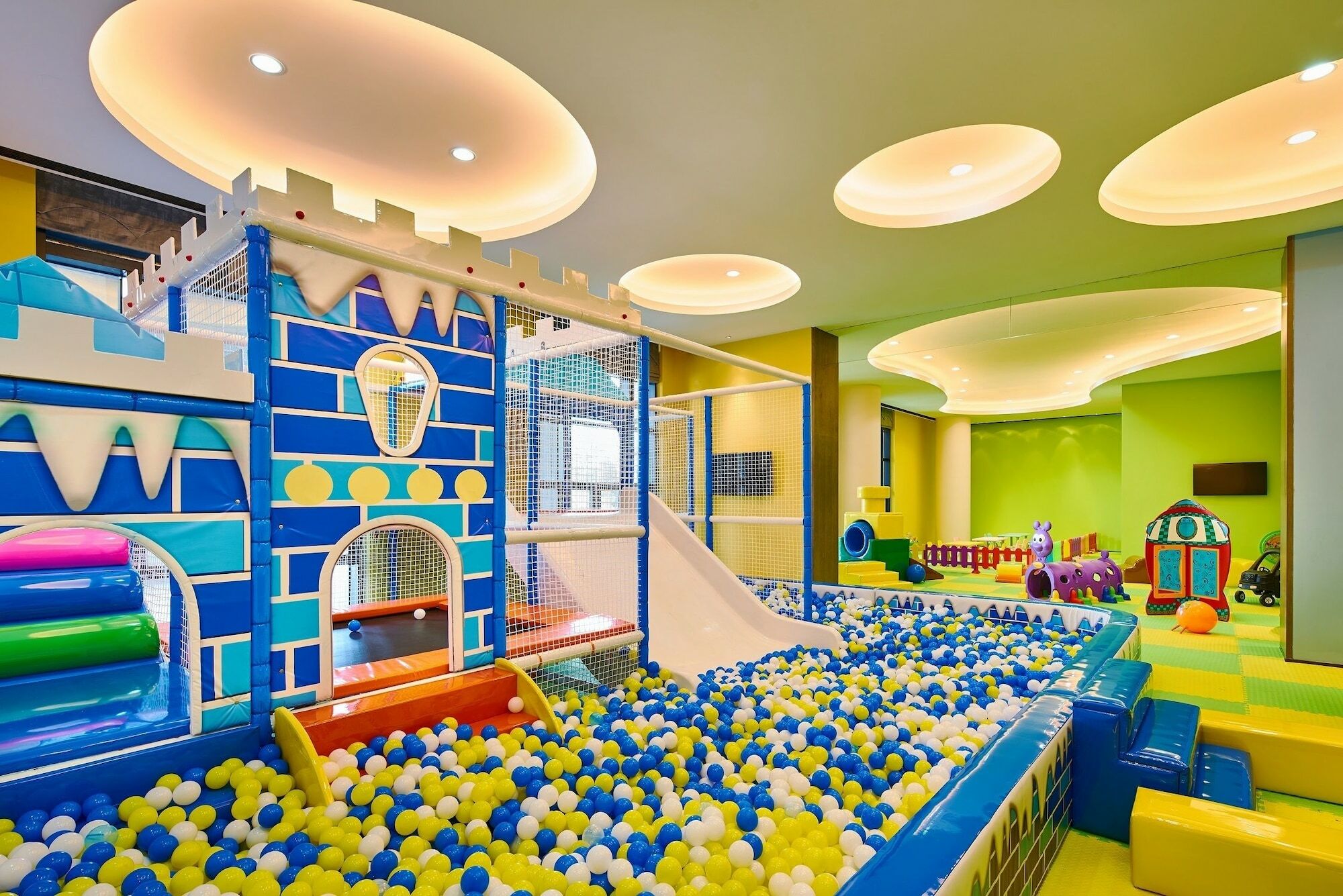 Wanda Realm Qingdao Movie Metropolis Hotel Bagian luar foto